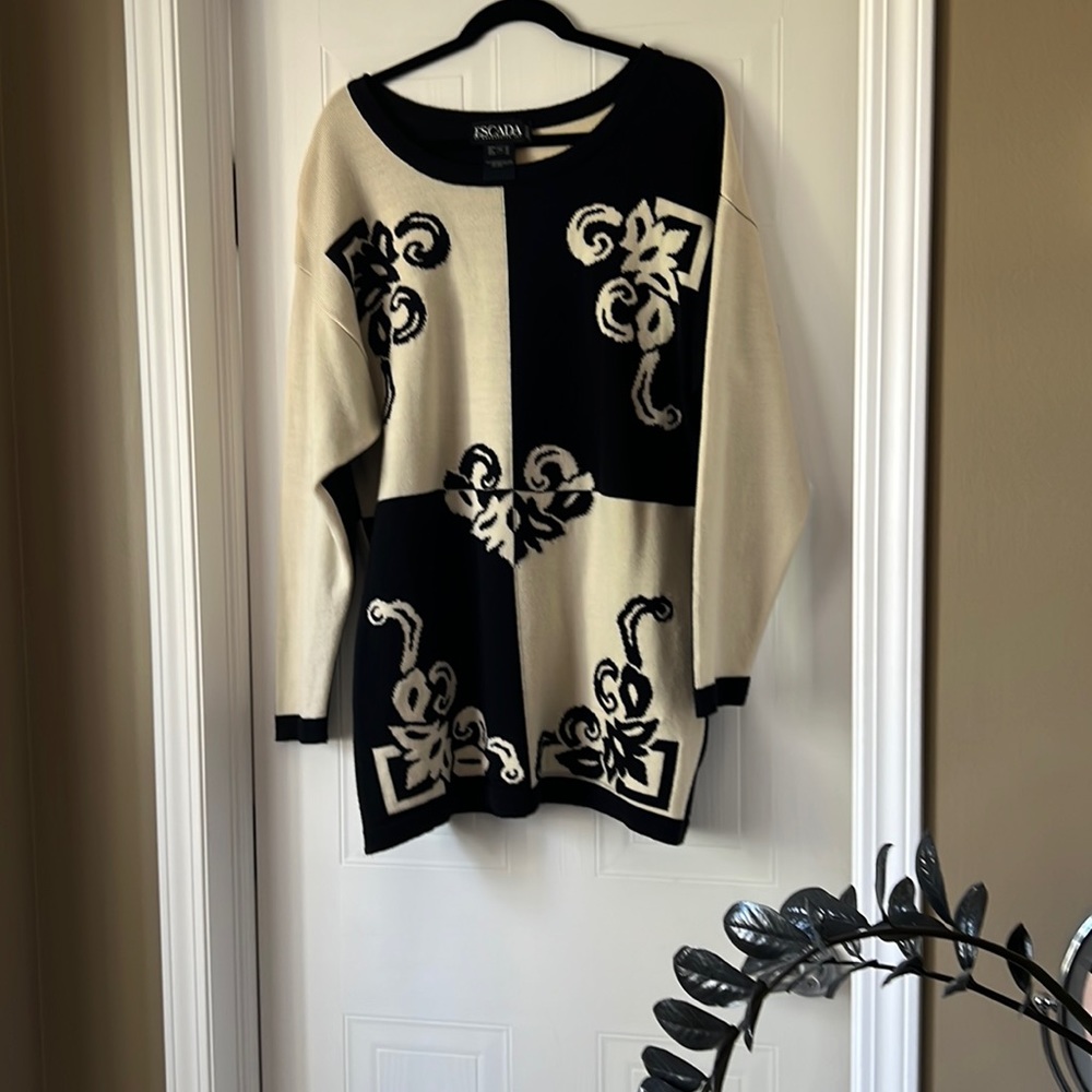 ESCADA BY Margaretha Ley  100%Wool-Blend